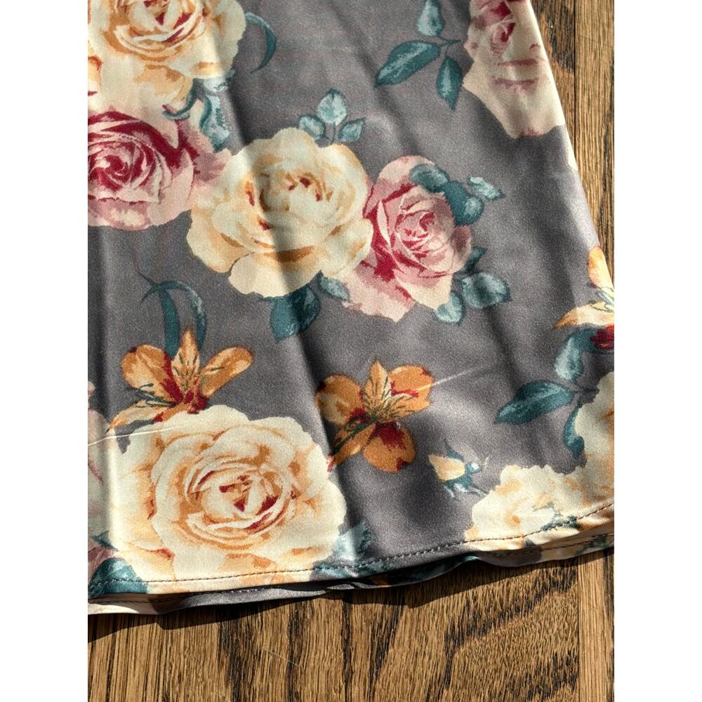 Flora Nikrooz Silky Gray Floral Pajama Set Sz M - Picture 4 of 12